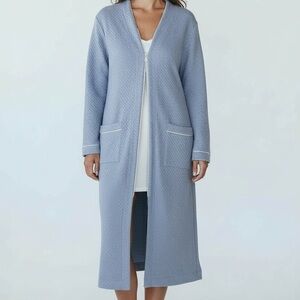 Eileen West Blue Quilted Robe